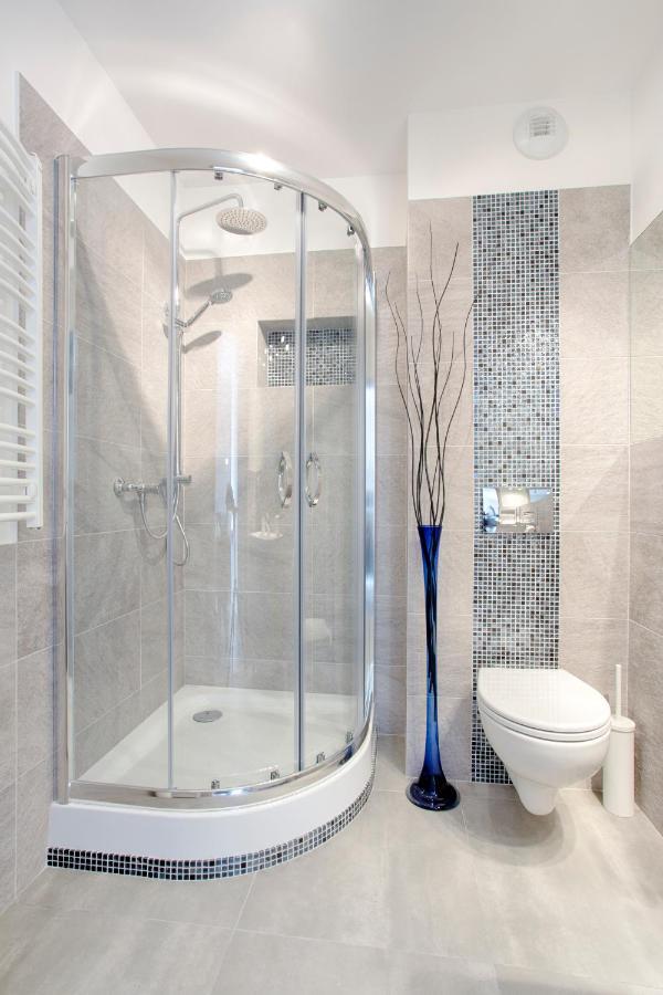 Tyzenhauz Apartments Piwna Street كراكوفيا المظهر الخارجي الصورة