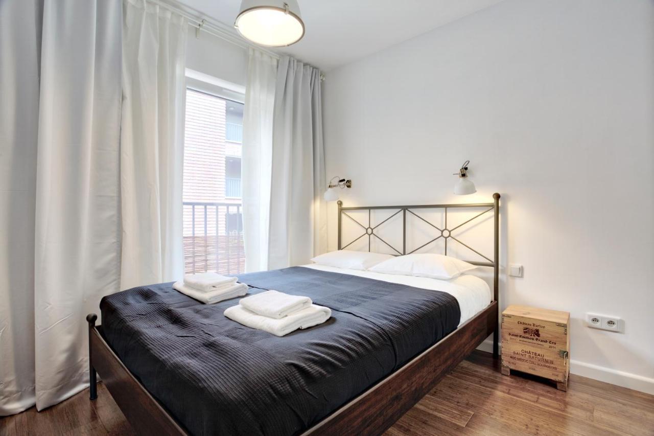Tyzenhauz Apartments Piwna Street كراكوفيا المظهر الخارجي الصورة