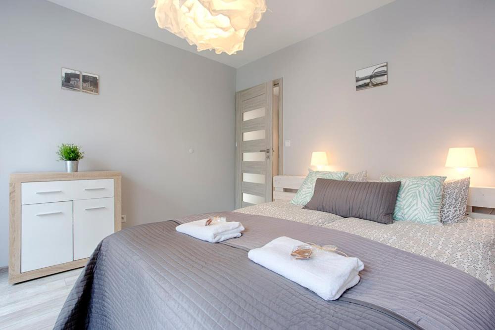 Tyzenhauz Apartments Piwna Street كراكوفيا المظهر الخارجي الصورة